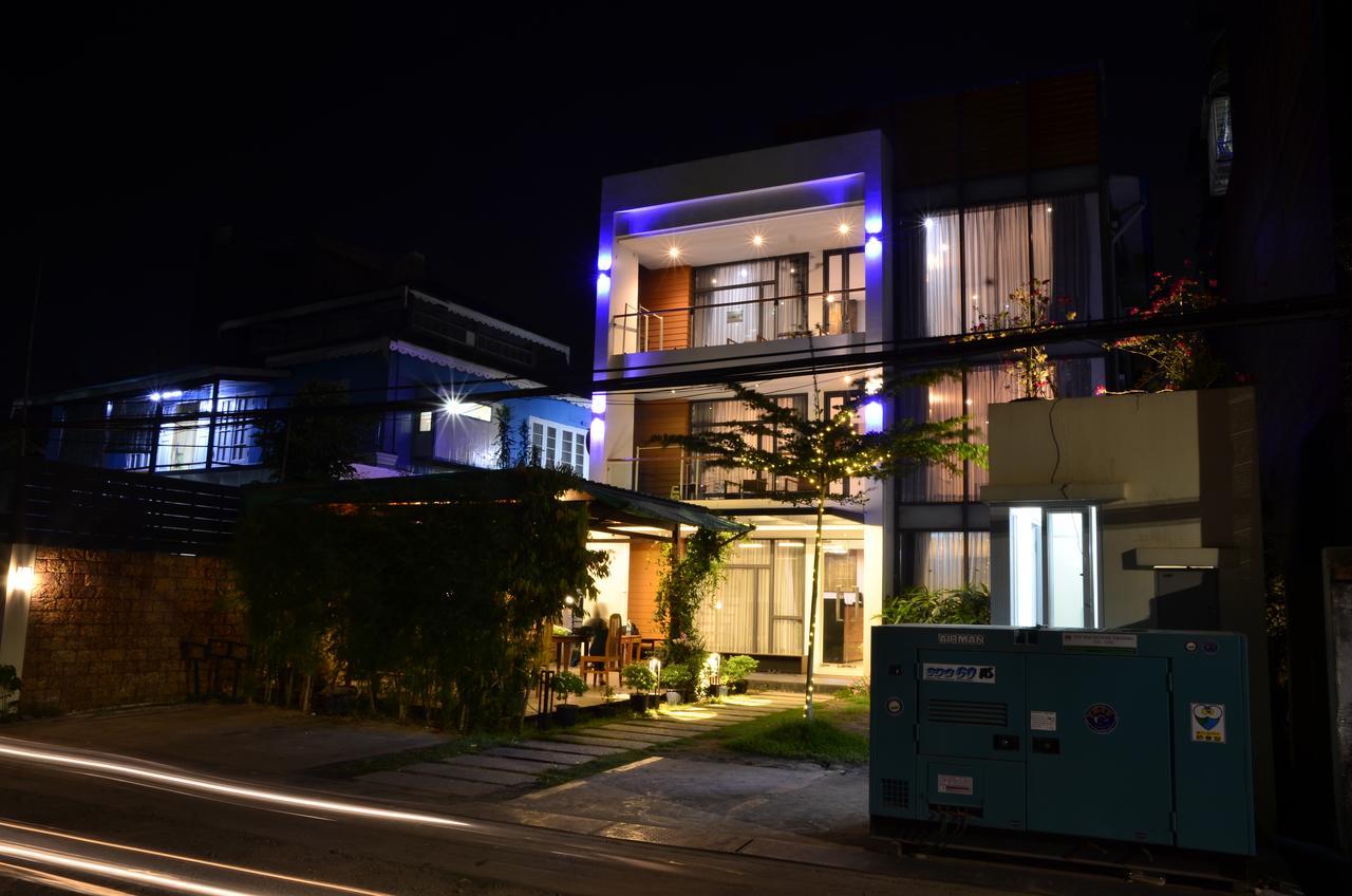 The Varsity House Inn & Serviced Apartments Rangum Exterior foto